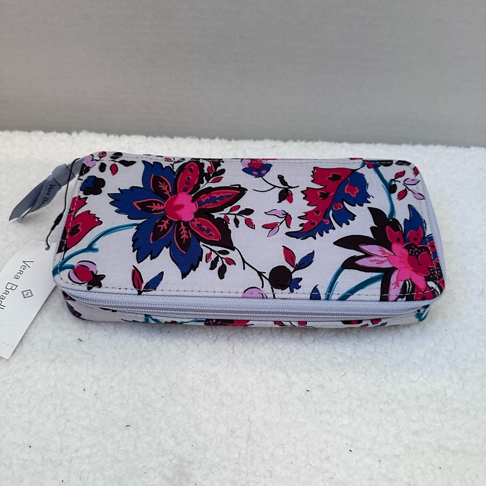 Vera Bradley Large Pill Cases - Picture 1 of 5
